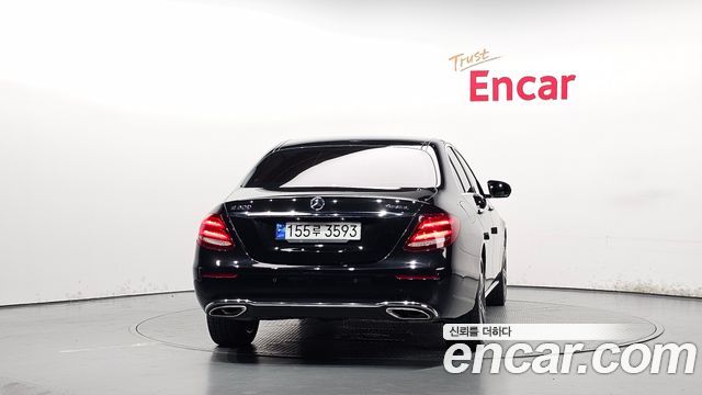 Mercedes-Benz E-Class (W213) E300 Avantgarde 2019 — фото 4