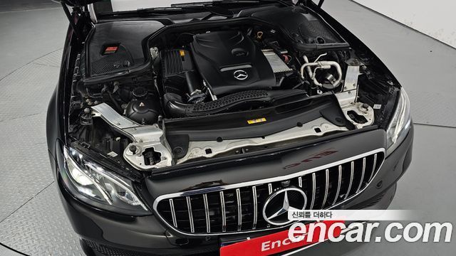 Mercedes-Benz E-Class (W213) E300 Avantgarde 2019 — фото 6