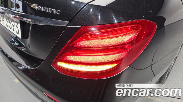 Mercedes-Benz E-Class (W213) E300 Avantgarde 2019 — фото 23