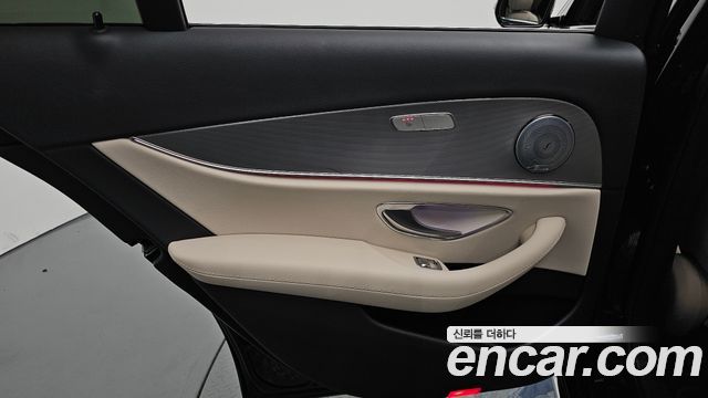 Mercedes-Benz E-Class (W213) E300 Avantgarde 2019 — фото 25
