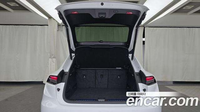 Porsche Macan EV 4S 2025 — фото 20