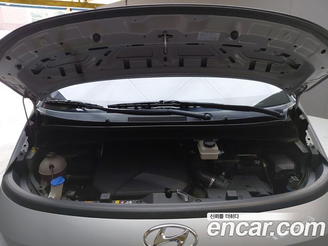 Hyundai Staria Tourer 11-Seater Modern 2022 — фото 6