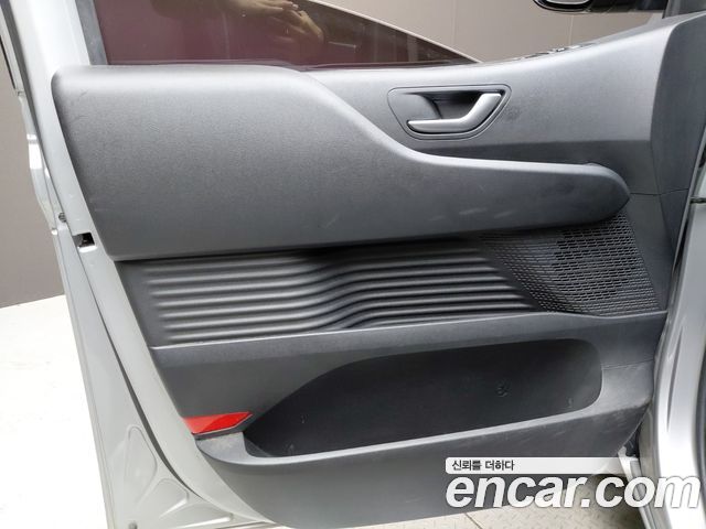 Hyundai Staria Tourer 11-Seater Modern 2022 — фото 25