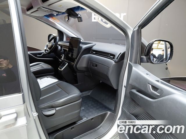 Hyundai Staria Tourer 11-Seater Modern 2022 — фото 26