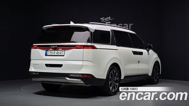 Kia Carnival (IV) Gasoline 9-Seater Signature 2023 — фото 2