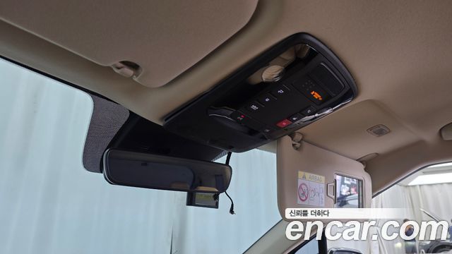 Kia Carnival (IV) Gasoline 9-Seater Signature 2023 — фото 18
