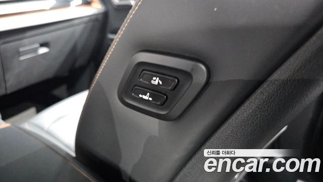 KG Mobility (SsangYong) Torres Gasoline 1.5 4WD T7 2025 — фото 18