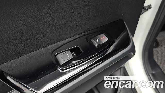 KG Mobility (SsangYong) Torres Gasoline 1.5 4WD T7 2025 — фото 19