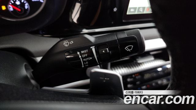 Kia K5 (III) 2.0 Prestige 2022 — фото 20