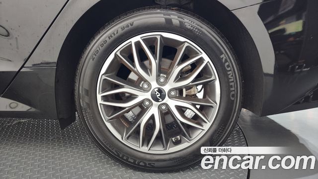 Kia K5 (III) 2.0 Prestige 2022 — фото 21