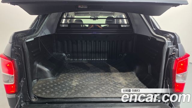 KG Mobility (SsangYong) Rexton Sports Diesel 2.2 4WD Noblesse 2018 — фото 18