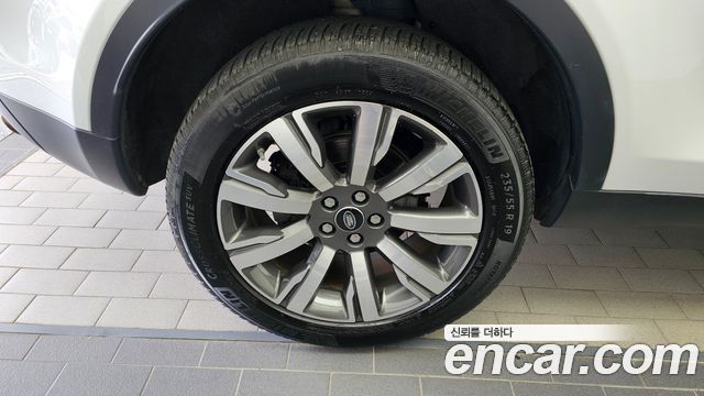 Land Rover Discovery Sport 2.0 TD4 HSE Luxury 2018 — фото 5