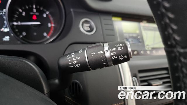 Land Rover Discovery Sport 2.0 TD4 HSE Luxury 2018 — фото 18