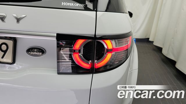 Land Rover Discovery Sport 2.0 TD4 HSE Luxury 2018 — фото 23