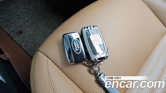 Land Rover Discovery Sport 2.0 TD4 HSE Luxury 2018 — фото 26