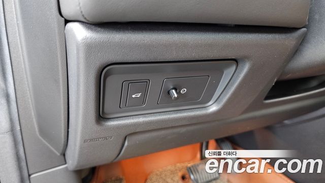Land Rover Discovery Sport 2.0 TD4 HSE Luxury 2018 — фото 29