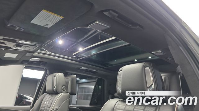 Cadillac Escalade (V) 6.2 Premium Luxury Platinum 2023 — фото 19