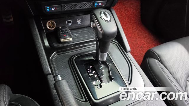 KG Mobility (SsangYong) Rexton Sports Khan Diesel 2.2 4WD Dynamic Edition (5-Link) 2021 — фото 9