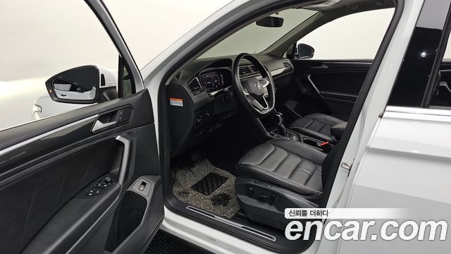 Volkswagen Tiguan (II) 2.0 TDI 4Motion Prestige 2023 — фото 10
