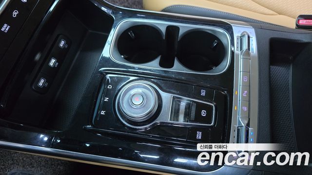Kia Carnival (IV) Gasoline 9-Seater Noblesse 2023 — фото 9