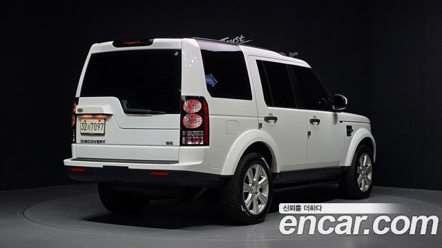 Land Rover Discovery 4 3.0 SDV6 SE 2014 — фото 2