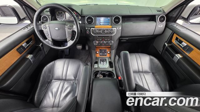 Land Rover Discovery 4 3.0 SDV6 SE 2014 — фото 7