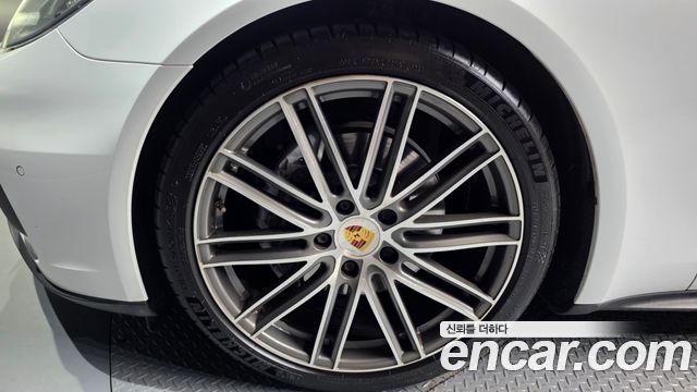 Porsche Panamera (971) 3.0 AWD 2018 — фото 5