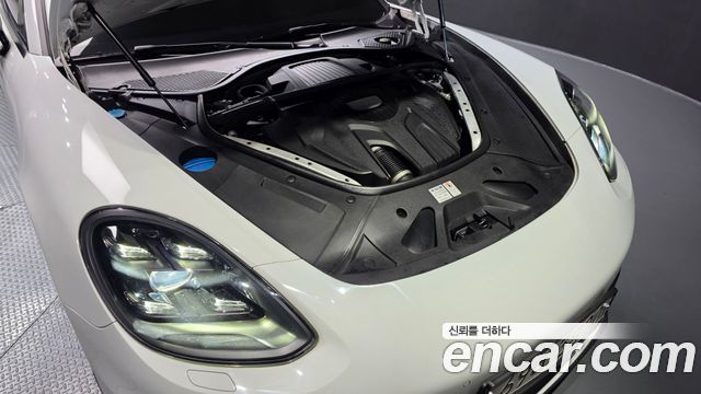 Porsche Panamera (971) 3.0 AWD 2018 — фото 6