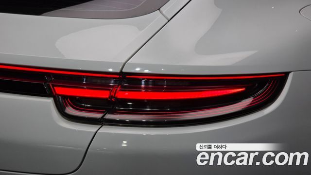 Porsche Panamera (971) 3.0 AWD 2018 — фото 23