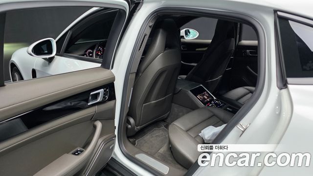 Porsche Panamera (971) 3.0 AWD 2018 — фото 26