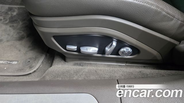Porsche Panamera (971) 3.0 AWD 2018 — фото 31