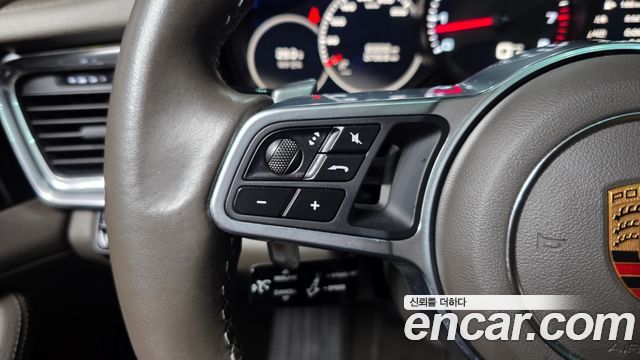 Porsche Panamera (971) 3.0 AWD 2018 — фото 32