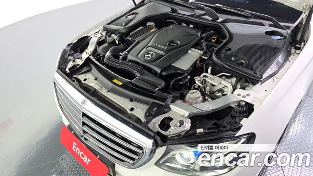 Mercedes-Benz E-Class (W213) E300e Exclusive 2019 — фото 6