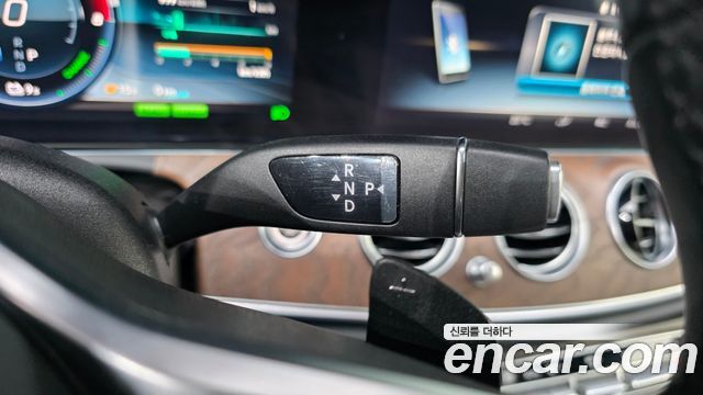 Mercedes-Benz E-Class (W213) E300e Exclusive 2019 — фото 9