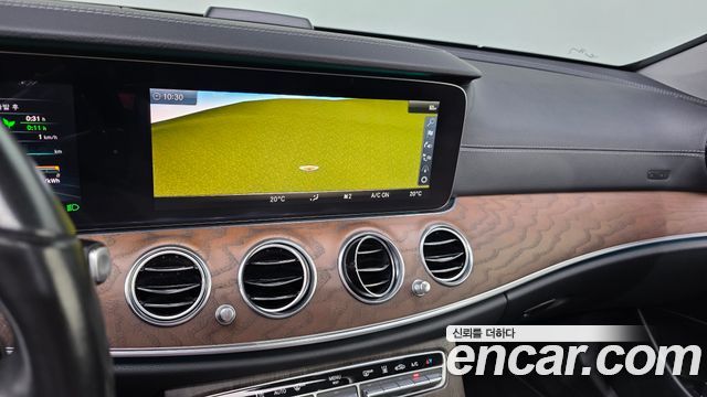 Mercedes-Benz E-Class (W213) E300e Exclusive 2019 — фото 16