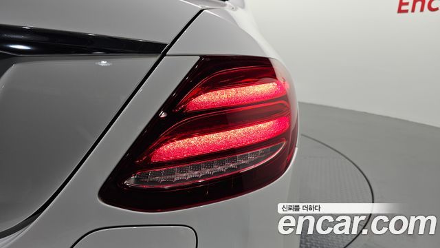 Mercedes-Benz E-Class (W213) E300e Exclusive 2019 — фото 23
