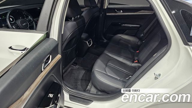 Kia K5 (III) 2.0 Noblesse 2022 — фото 12