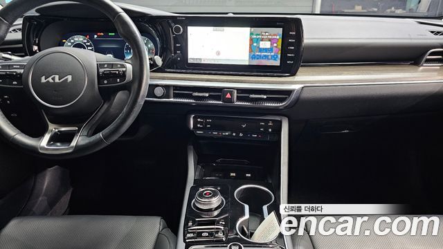 Kia K5 (III) 2.0 Noblesse 2022 — фото 13