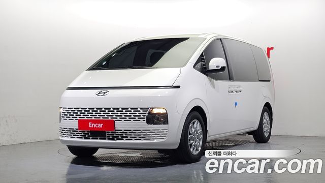 Hyundai Staria Tourer 11-Seater Modern 2023 — фото 1