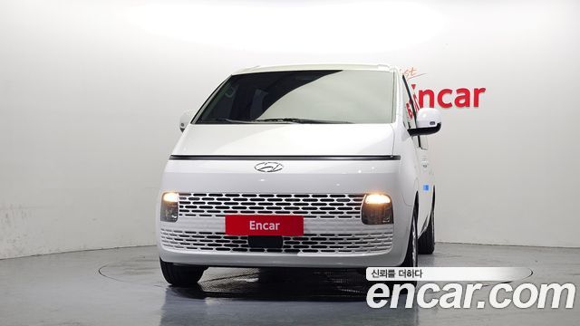 Hyundai Staria Tourer 11-Seater Modern 2023 — фото 3