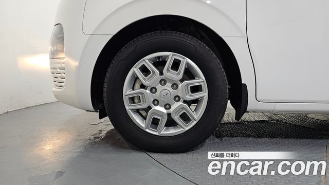 Hyundai Staria Tourer 11-Seater Modern 2023 — фото 5