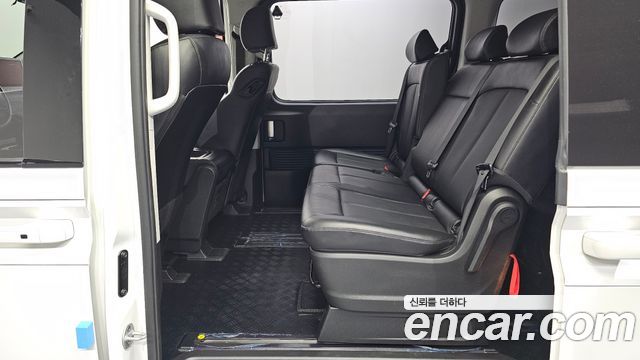 Hyundai Staria Tourer 11-Seater Modern 2023 — фото 11