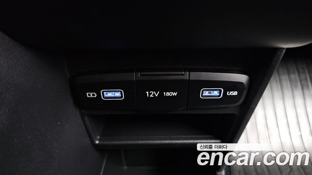 Hyundai Staria Tourer 11-Seater Modern 2023 — фото 17