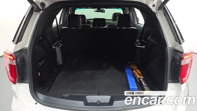 Ford Explorer 2.3 Limited 4WD 5th 2016 — фото 16