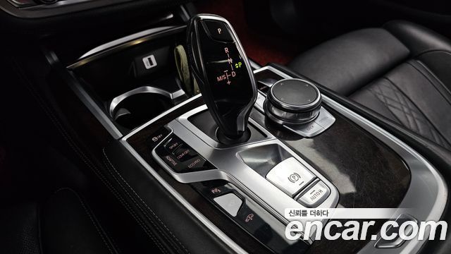 BMW 7 Series (G11) 740Li xDrive 2016 — фото 9