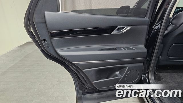 Genesis GV80 3.0 Diesel AWD 2023 — фото 25