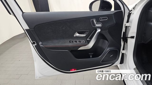 Mercedes-Benz A-Class (W177) AMG A45 S 4MATIC+ Hatchback 2025 — фото 24