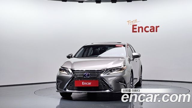 Lexus ES300h Supreme XV60 2016 — фото 3