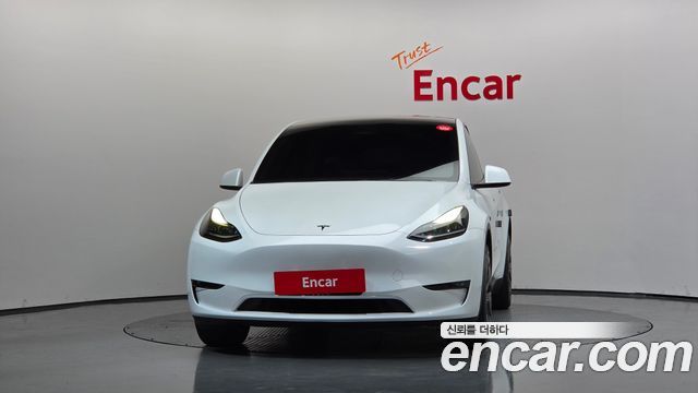 Tesla Model Y Long Range AWD 2024 — фото 3
