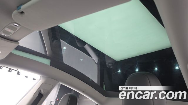 Tesla Model Y Long Range AWD 2024 — фото 16